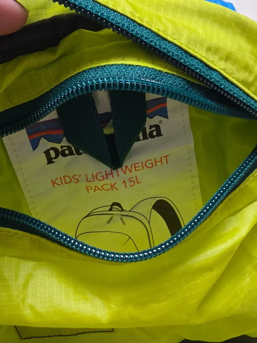 Patagonia Kids Lightweight Pack 15L Chartreuse Green Blue Backpack 48075 FA15
